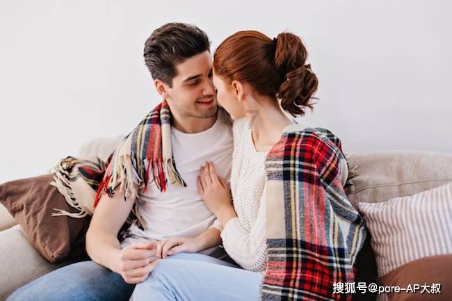 走路磨腿 大腿内侧 起这种疙瘩 痒是什么病？游戏画面