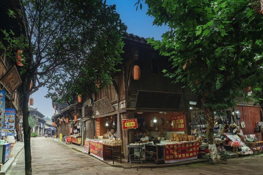 虞书欣、张彬彬二搭现偶,邓凯、经超惊喜加盟,《鲸鱼小姐》启动